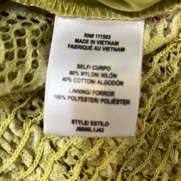 Avocado Green Leaf Patterned Top by June & Hudson/ Size XL - Picture 9 of 9